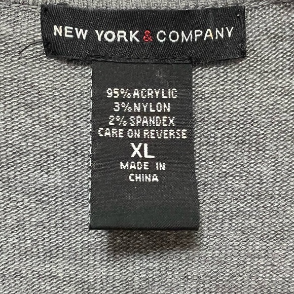 NY & CO Topper Sweater - Picture 3 of 4